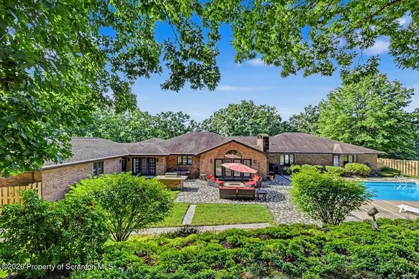 106 Maria BLVD, Archbald, PA 18403