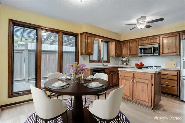12014 Hemlock ST, Overland Park, KS 66213