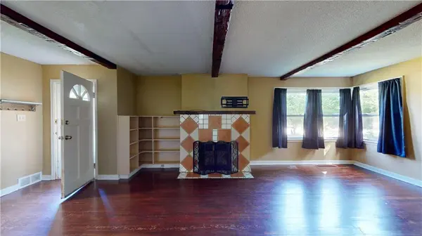 2920 Pear ST, St Joseph, MO 64503
