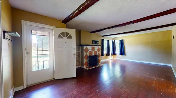 2920 Pear ST, St Joseph, MO 64503
