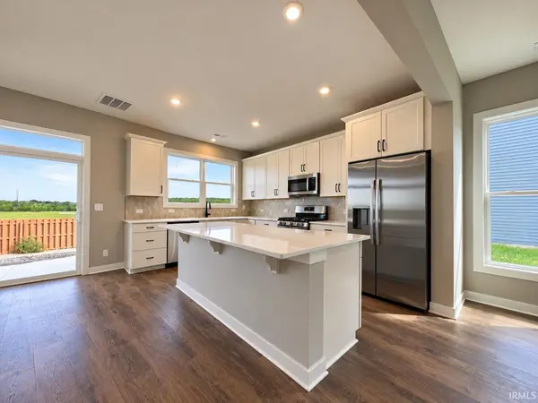 4924 Alaina DR, Newburgh, IN 47630