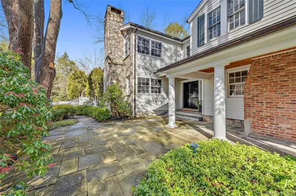72 Old Mill River RD, Pound Ridge, NY 10576