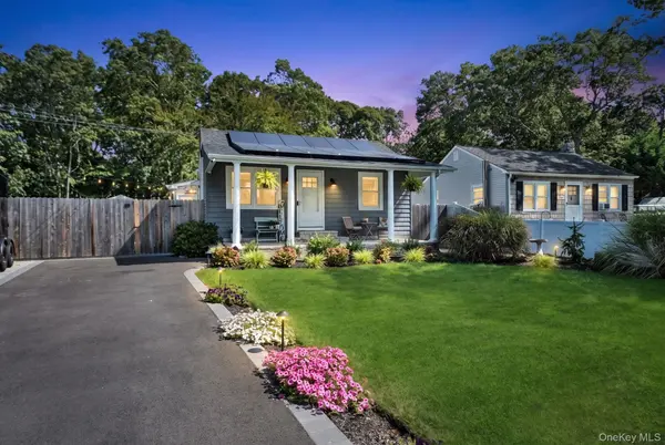 154 W End AVE, Shirley, NY 11967