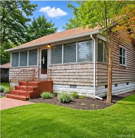 90 Gooseberry RD, Mastic Beach, NY 11951