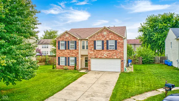 14314 Holly Berry CIR, Fishers, IN 46038