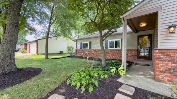 7520 Ardwell DR, Indianapolis, IN 46237