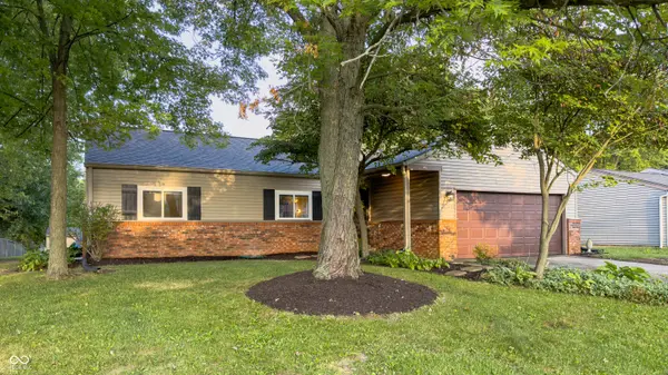 7520 Ardwell DR, Indianapolis, IN 46237