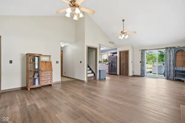 10366 E 155 RD S, Greentown, IN 46936