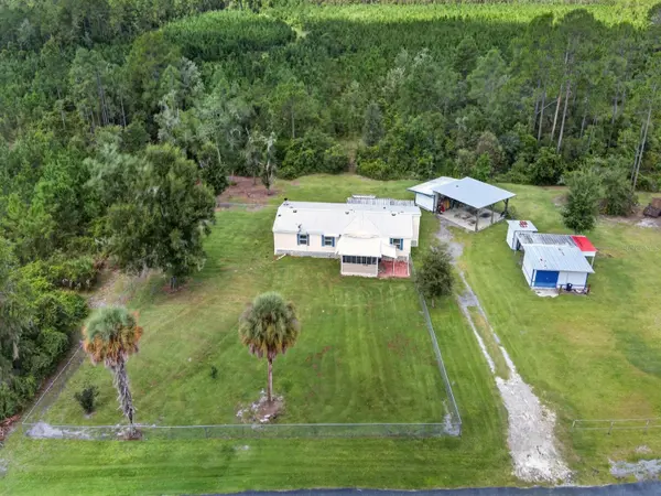 18748 NE 148TH TERRACE RD, Fort Mc Coy, FL 32134