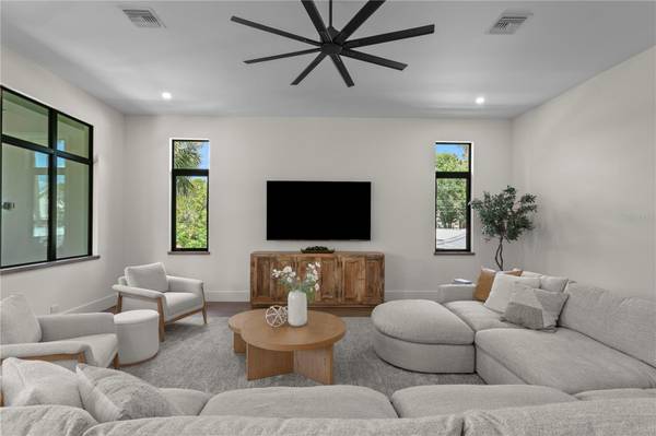 403 S BARBARA LN, Tampa, FL, 33609 photo 32