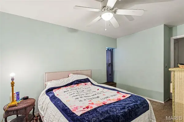 300 Stewart ST, De Soto, MO 63020