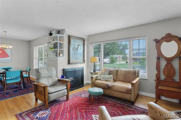 5909 Childress AVE, St Louis, MO 63109