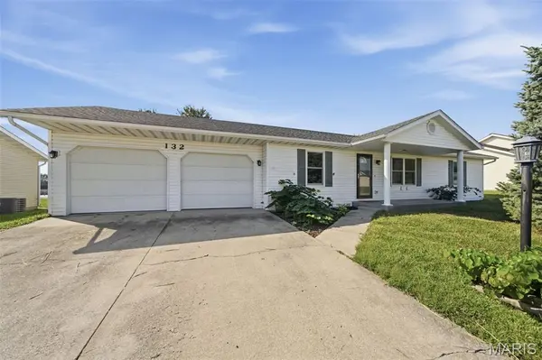 132 E Harrisonville DR, Valmeyer, IL 62295