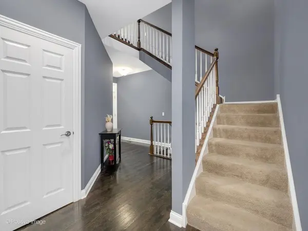 1039 Hickory DR, Western Springs, IL 60558