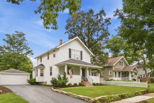 1060 Griffith RD, Lake Forest, IL 60045