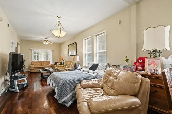 Address not disclosed, Chicago, IL 60651