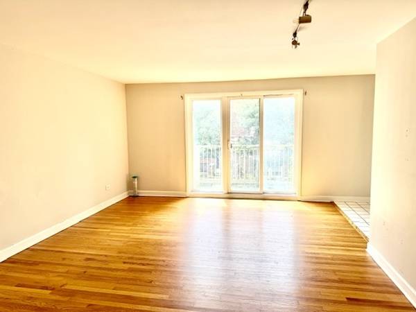 1244 W BYRON ST #2, Chicago, IL 60613