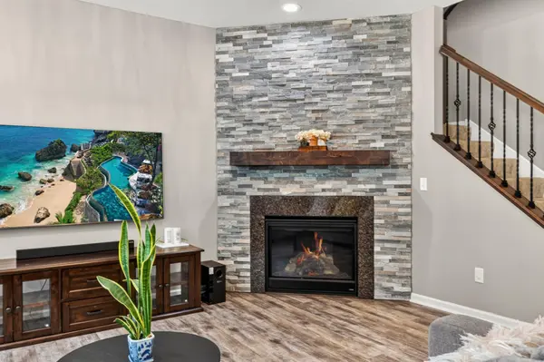 524 Aidan CV, Eagan, MN 55123