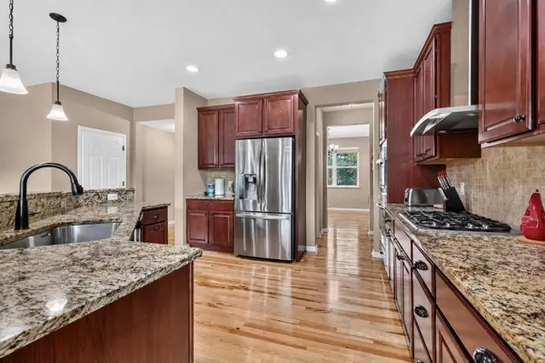 16991 Evening TER, Lakeville, MN 55044