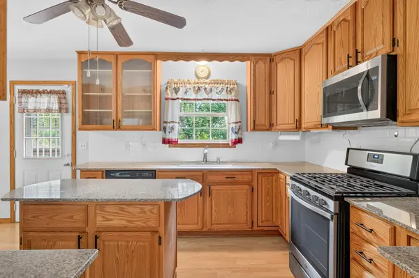 802 Charlotte DR, Anoka, MN 55303