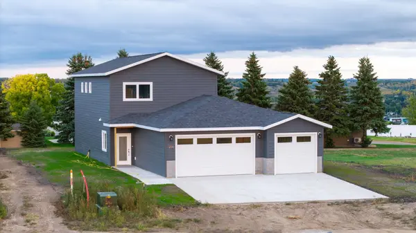 1236 4th AVE NW, Valley City, ND 58072