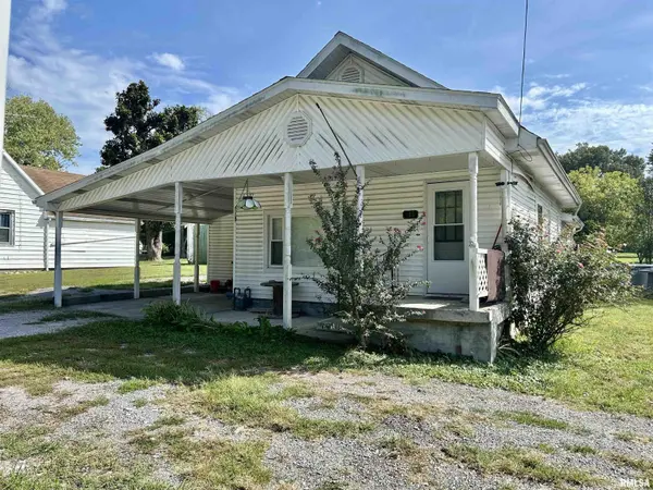 105 KENTUCKY ST, Cambria, IL 62915