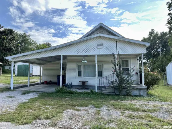 105 KENTUCKY ST, Cambria, IL 62915