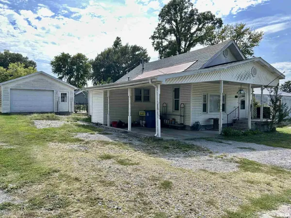 105 KENTUCKY ST, Cambria, IL 62915