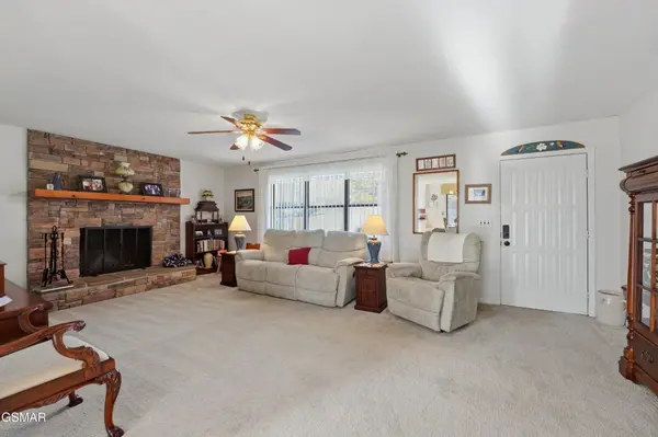 728 Schneider Lane, Sevierville, TN 37862
