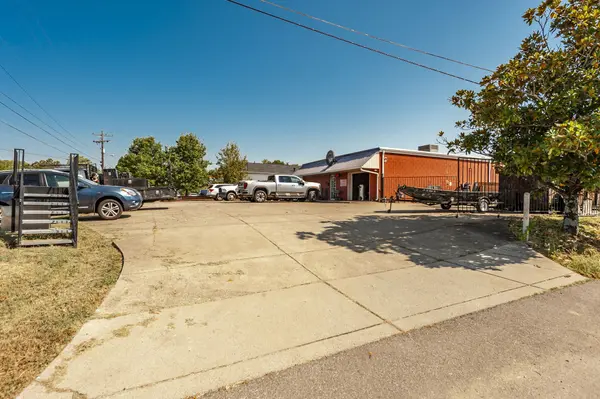 111 Free Hill Rd, Hendersonville, TN 37075