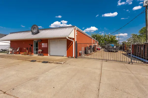 111 Free Hill Rd, Hendersonville, TN 37075