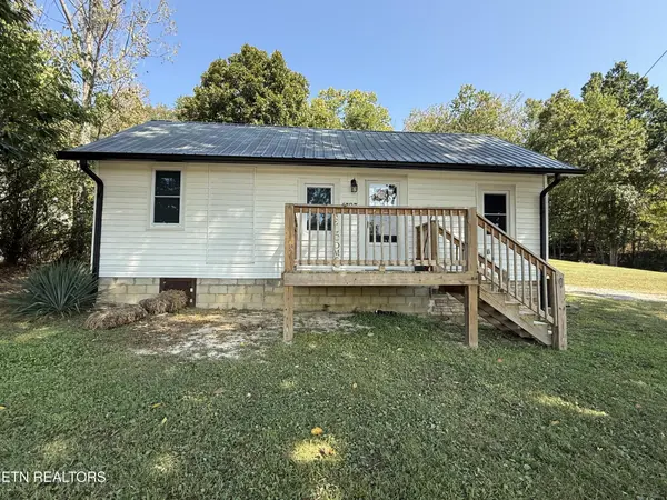4397 Round Mountain Rd, Jamestown, TN 38556