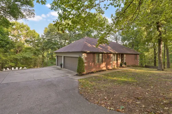 2412 W Azalea RD, Nixa, MO 65714