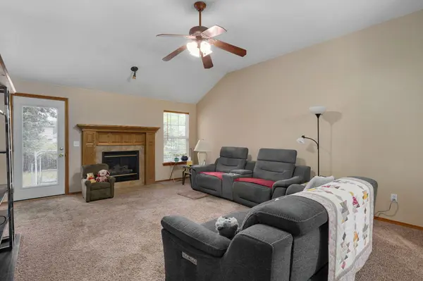 5047 S Greenfield RD, Battlefield, MO 65619