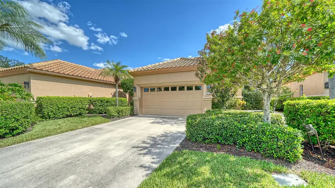 4060 JARDIN LN, Sarasota, FL 34238