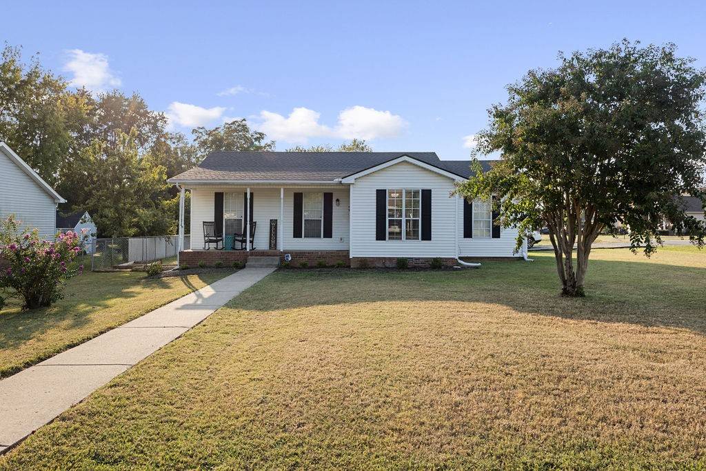 1320 Raden Dr, Lebanon, TN 37087