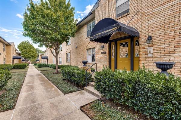 5827 Sandhurst Lane #C, Dallas, TX 75206