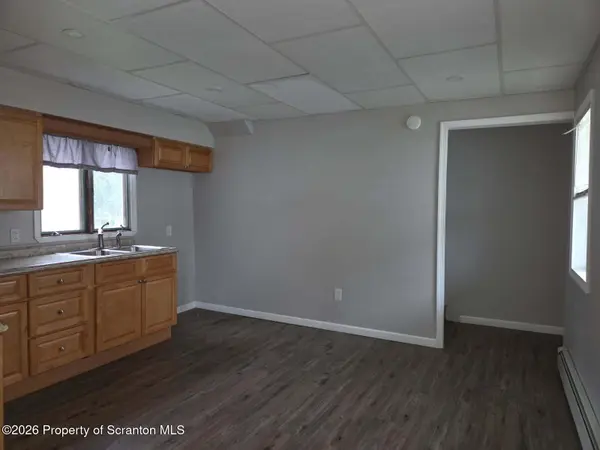 306 308 Gibson ST, Jermyn, PA 18433
