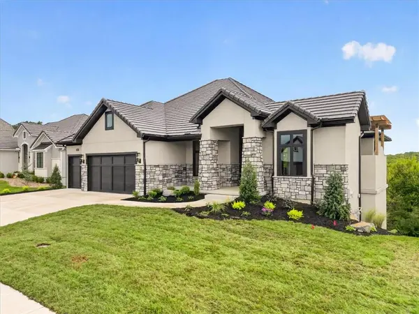 5807 N Lucerne AVE, Kansas City, MO 64151