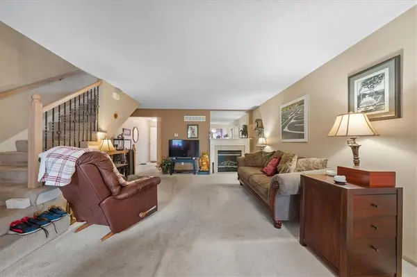 3564 NE Austin DR, Lee's Summit, MO 64064