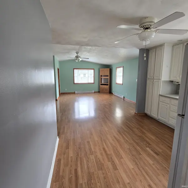 55170 Barksdale ST, Osceola, IN 46561