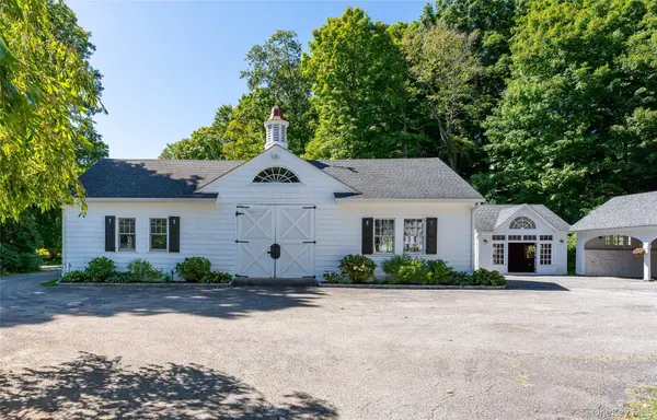 9 Cole DR, Armonk, NY 10504