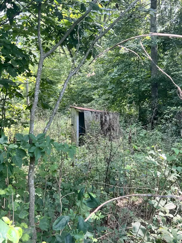 0 Mystic Lake RD, Mitchell, IN 47446