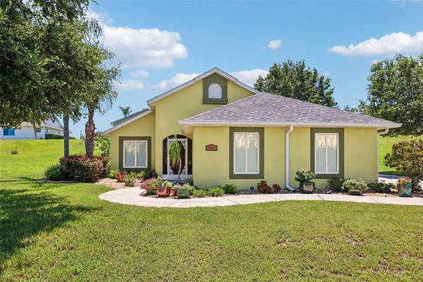 76 FAIRWAY CIR, Umatilla, FL 32784