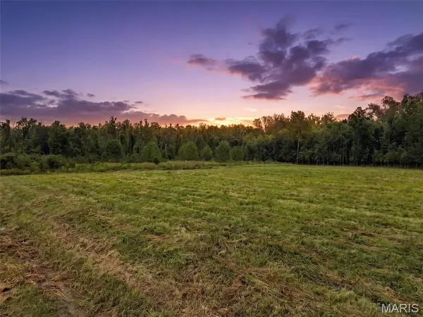 6025 Highway N, Cottleville, MO 63304
