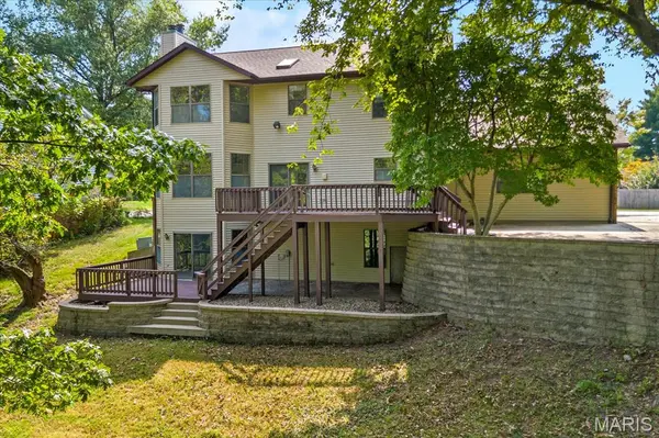 1245 Tanglewood TRCE, O'fallon, IL 62269