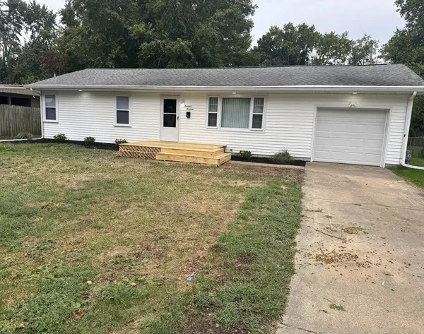 1419 Cambridge DR, Champaign, IL 61821