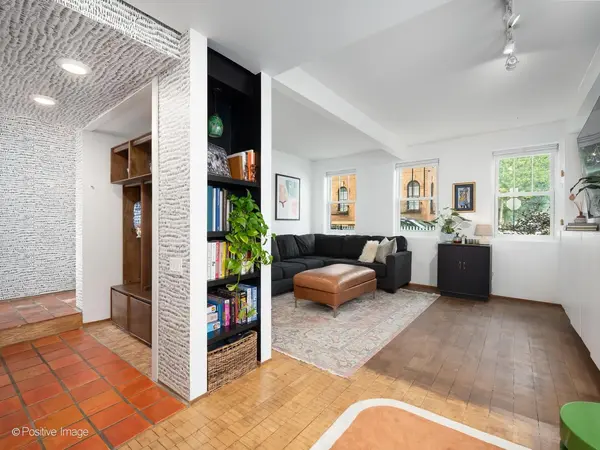 333 W MENOMONEE ST, Chicago, IL 60614