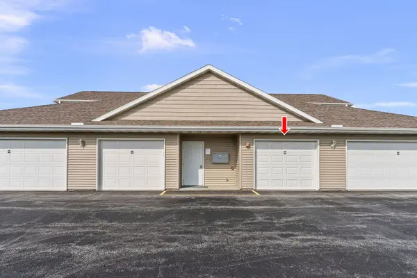 440 E Franklin ST #203, Eldridge, IA 52748