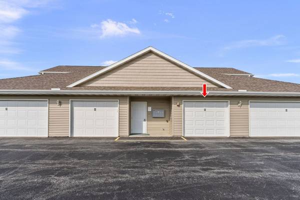 440 E Franklin ST #203, Eldridge, IA 52748